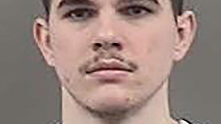 Sentencian a hombre que apuñaló a perro 11 veces en Missouri