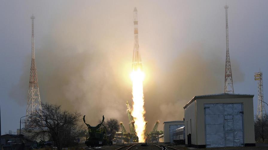 Nave de carga rusa se acopla a la Estación Espacial