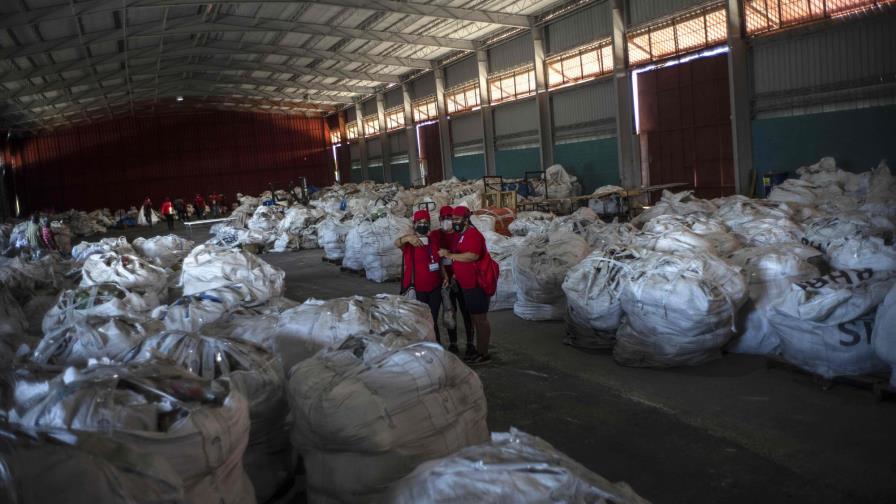 Cuba lanza operativo para distribuir donaciones