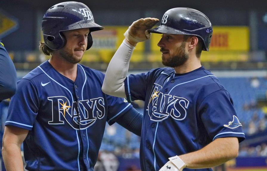 Lowe llega a 29 jonrones, Rays castigan 7-2 a Orioles