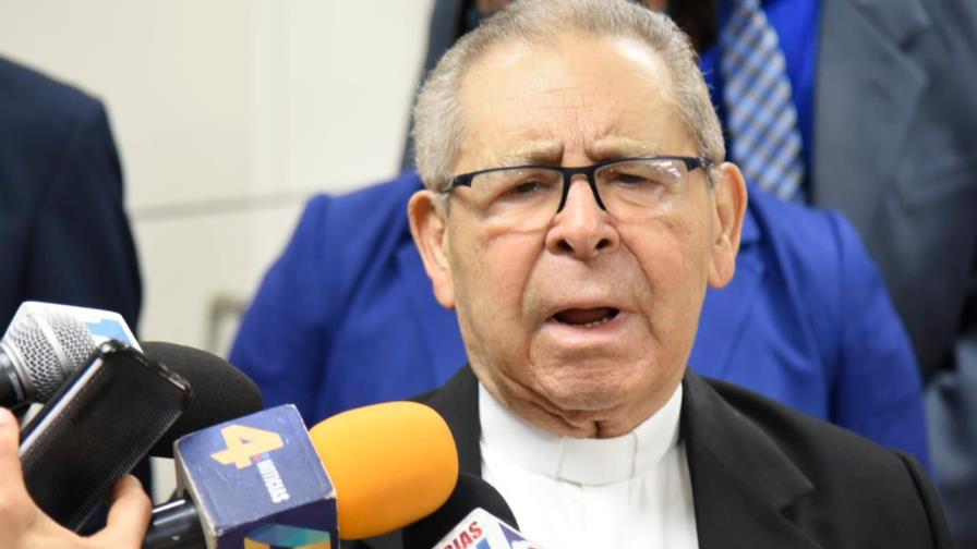 Núñez Collado: para dialogar hasta “el patio” puede ser un espacio legal Núñez Collado: para dialogar hasta “el patio” puede ser un espacio legal