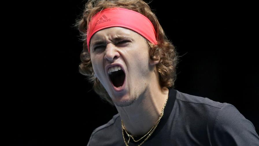Zverev enfrentará a Federer en semifinales de Copa Masters