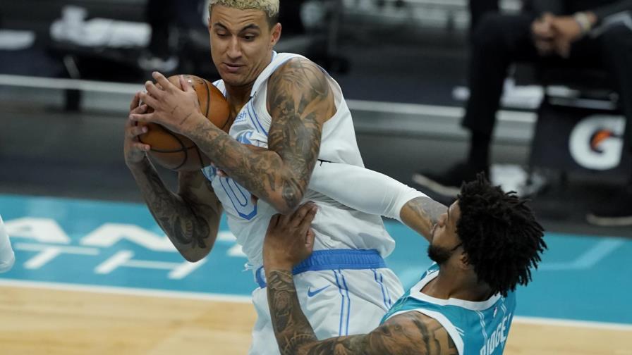 Kuzma anota 24; Lakers vencen a Hornets en un duelo de equipos diezmados