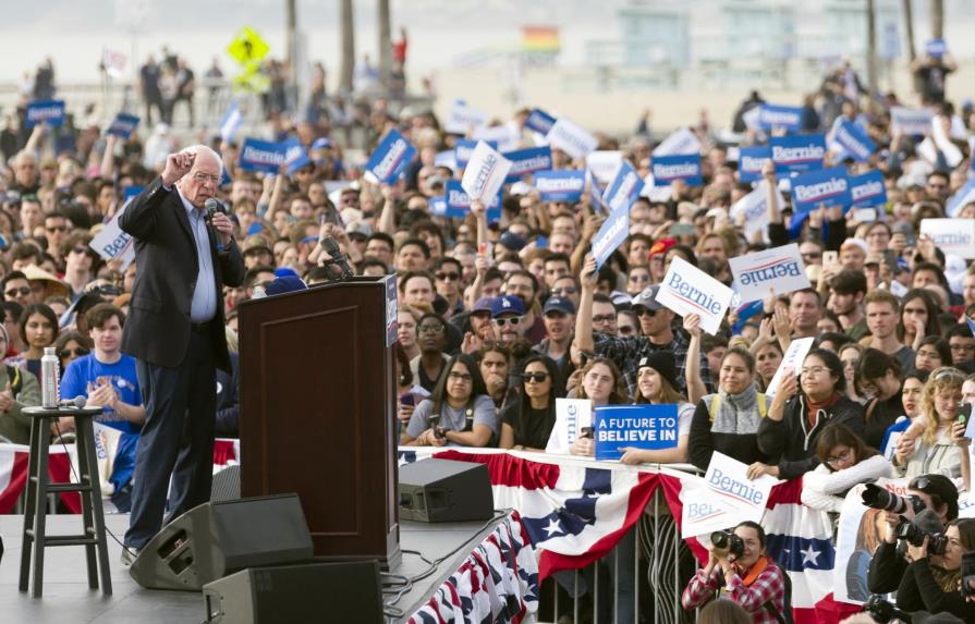 Rivales tratan de acortar ventaja de Sanders en California