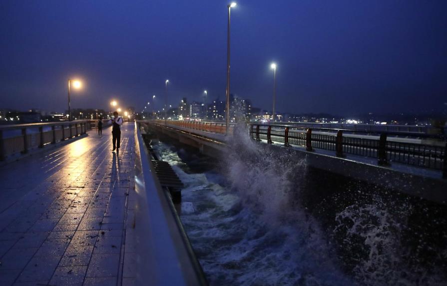 Japón se prepara para tifón Hagibis, el peor en 6 décadas