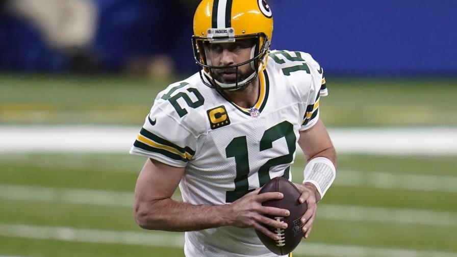 La ofensiva de Packers vs. la dura defensa de Rams