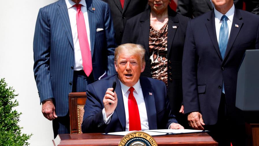 Trump amenaza con nuevos aranceles a la Unión Europea y a China