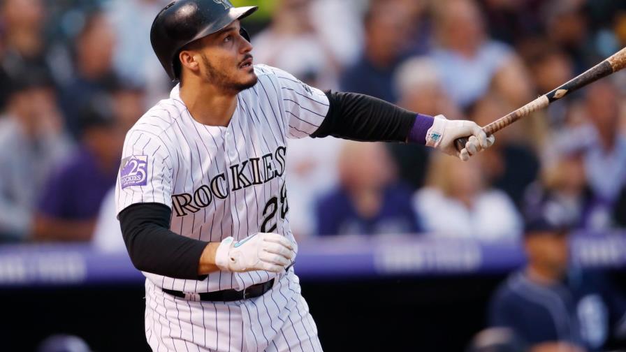 Firmó uno: Nolan Arenado firma mayor contrato para un agente libre