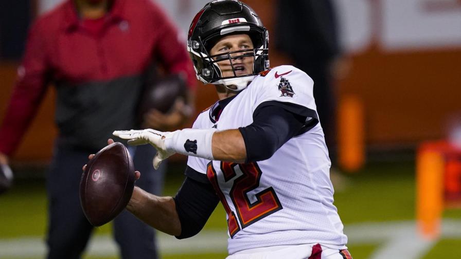 Rodgers y Brady buscan saldar cuentas en 3er enfrentamiento Rodgers y Brady buscan saldar cuentas en 3er enfrentamiento