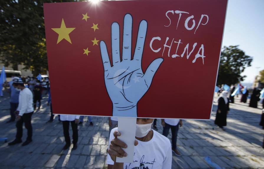 China tacha a Pompeo de “payaso” por acusación de genocidio