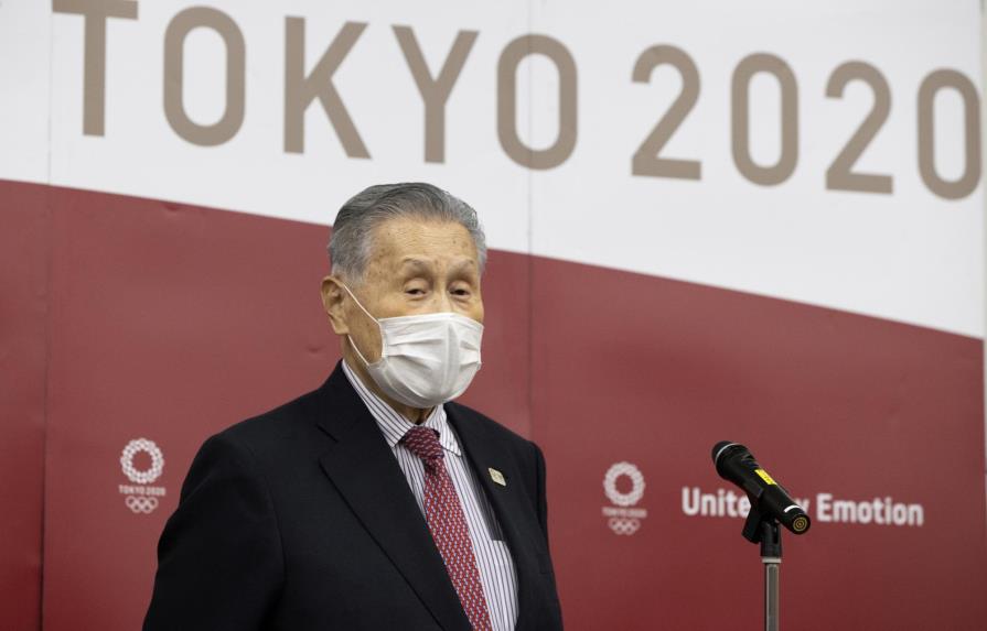 Jefe de Olímpicos de Tokio descarta renunciar por polémica