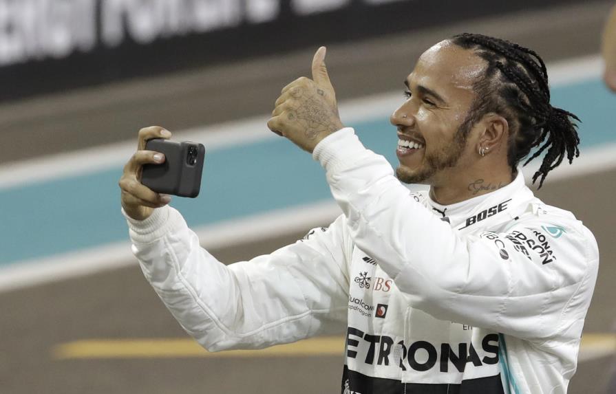 Hamilton logra en Abu Dabi su primera pole desde julio