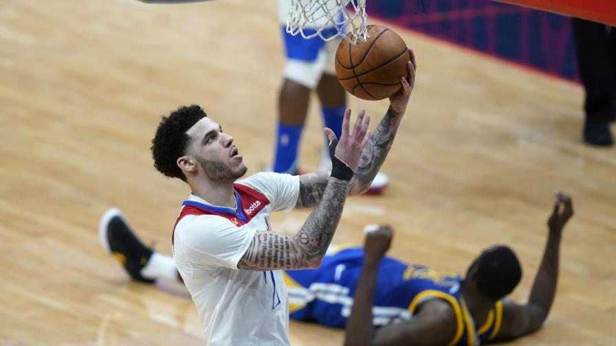 Ball logra 33 puntos; Pelicans superan a Warriors