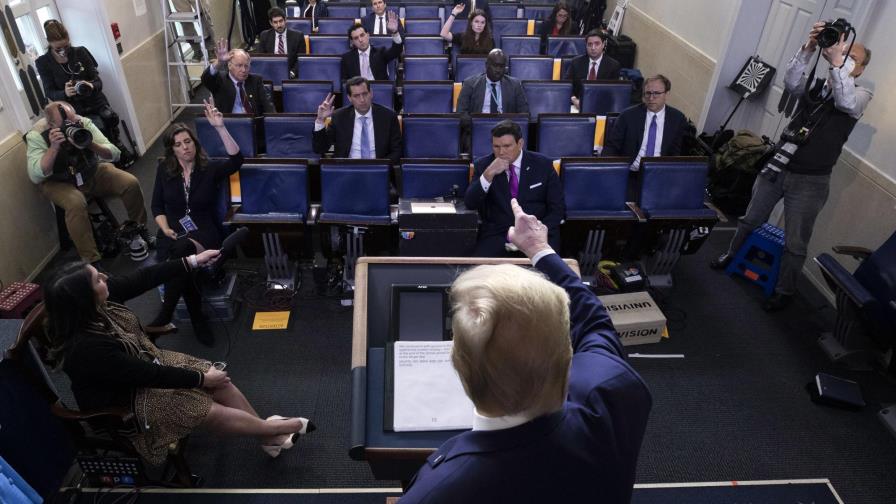 Trump firmará orden para suspender migración temporalmente