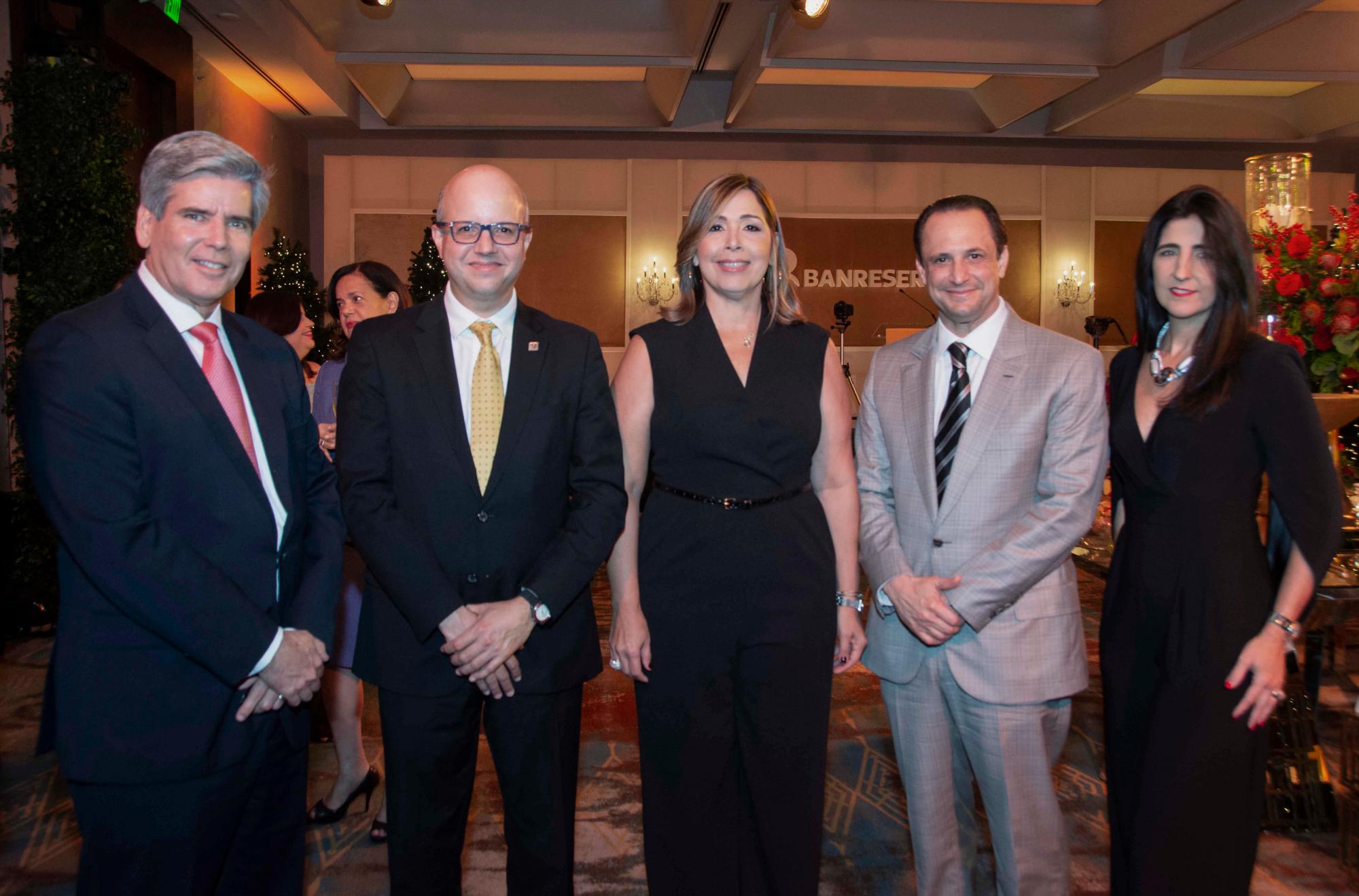 Pedro Pérez, Víctor Morillo, Sabrina Decamps, Giancarlo Cavagliano V., y Raquel Giraldez. 