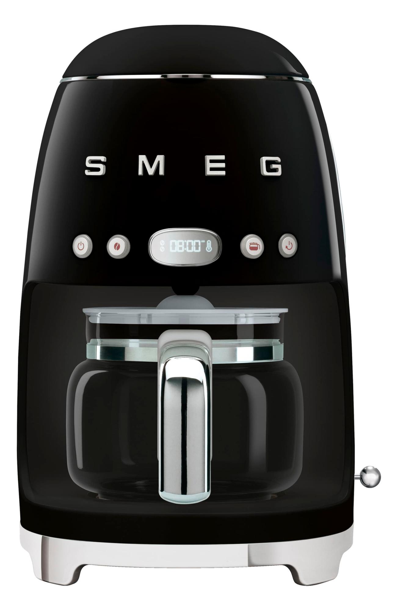 10. Cafetera Smeg/ nordstrom.com US$120-$220