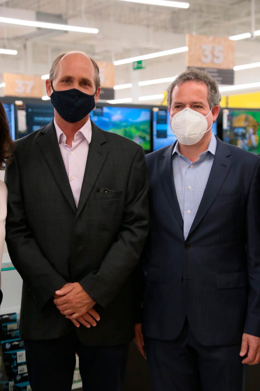 Jeffrey Johnson y Luis Julio Jiménez.