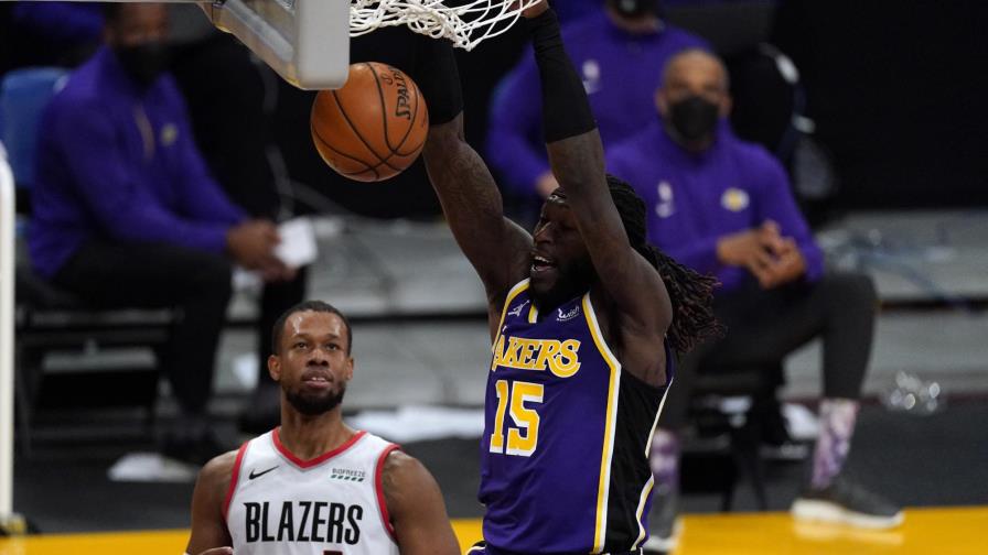 Schröder regresa, Lakers ganan a Blazers y frenan mala racha