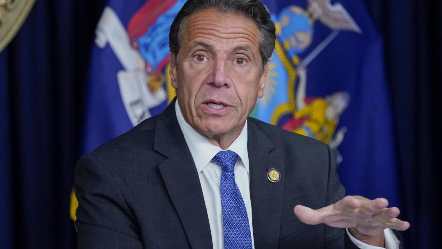 Mujer que acusó a Cuomo de manosear su seno inicia demanda penal Mujer que acusó a Cuomo de manosear su seno inicia demanda penal