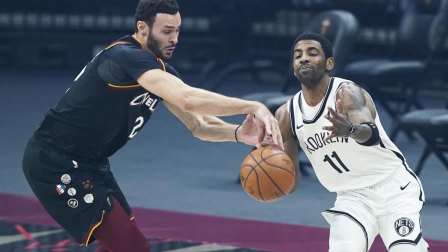 Irving vuelve pero los reforzados Nets caen ante los Cavs
