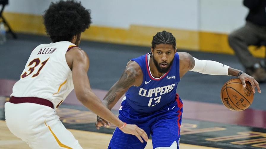 Clippers se valen de triples para aplastar a Cavs