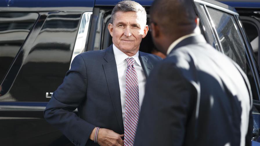 Fiscalía da marcha atrás, ahora pide cárcel para Flynn