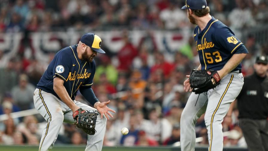 Bates despiertan pero Hader falla y Cerveceros dicen adiós