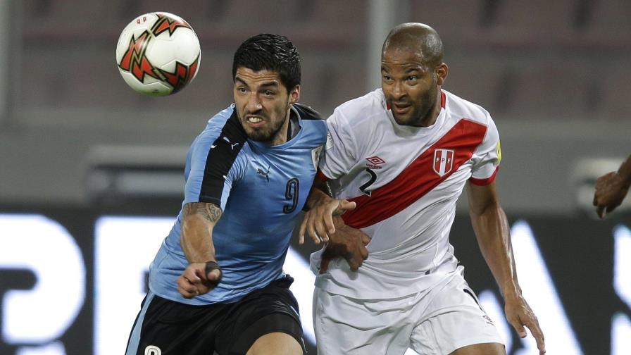 Tabárez y Uruguay reciben a Chile en un Centenario mudo