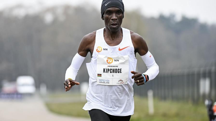 Los maratonianos se preparan para el calor en Sapporo