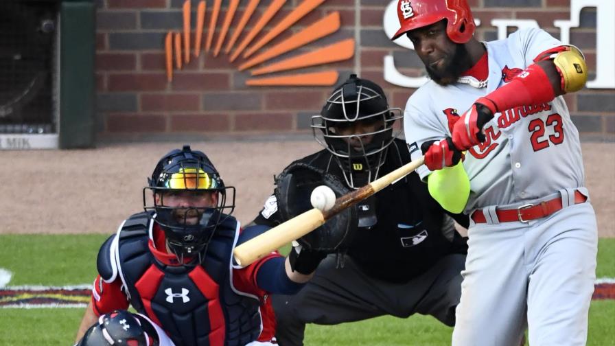 Ozuna firma con los Bravos por un año Ozuna firma con los Bravos por un año