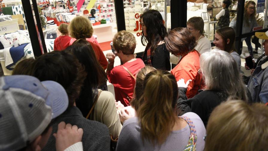 Arranca Black Friday en una abreviada temporada de compras