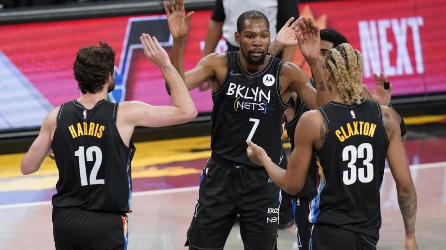 Durant reaparece en triunfo de Nets, 139-111 sobre Pelicans