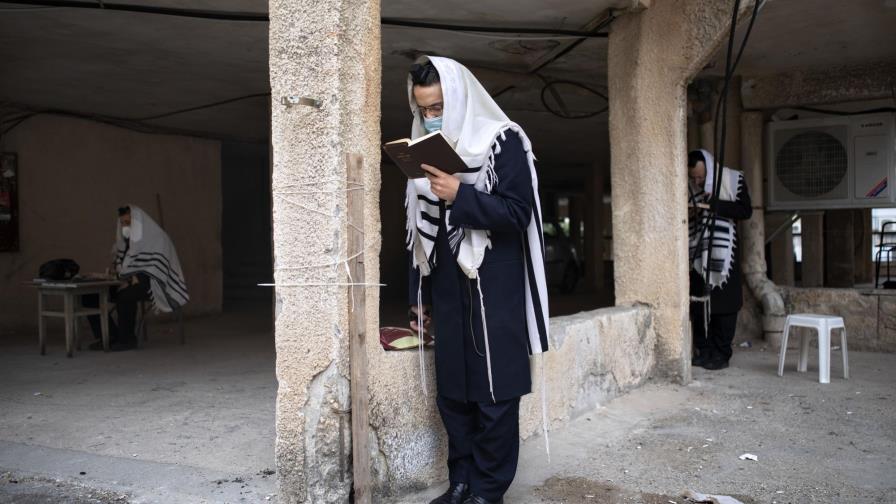 Corte israelí prohíbe rastreo de celulares contra pandemia