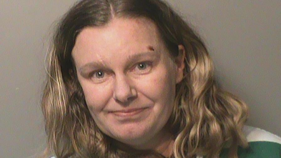 Iowa: Mujer acusada de ataque racista enfrenta otro cargo Iowa: Mujer acusada de ataque racista enfrenta otro cargo