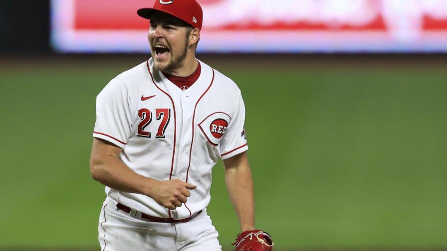 Bauer, último ganador del Cy Young, se une a Dodgers
