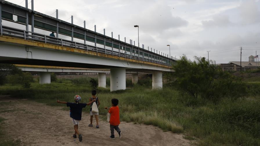 EEUU procesa a niños migrantes con videoconferencias EEUU procesa a niños migrantes con videoconferencias