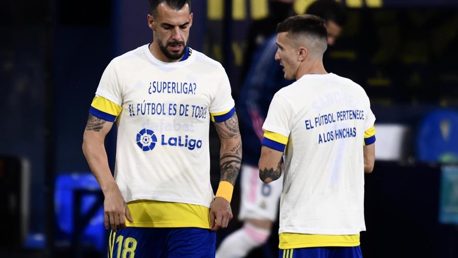 El Madrid, líder provisional tras implosión de Superliga