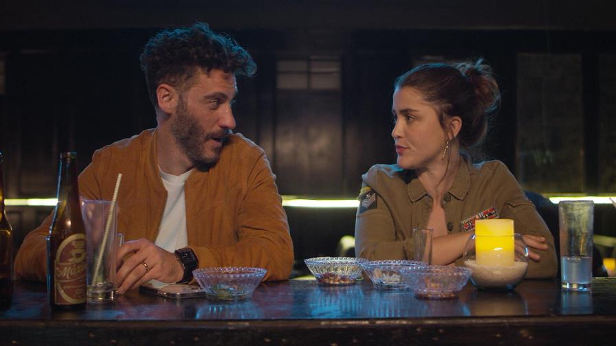 “Peligro en tu mirada” expone riesgos de prensa y política “Peligro en tu mirada” expone riesgos de prensa y política