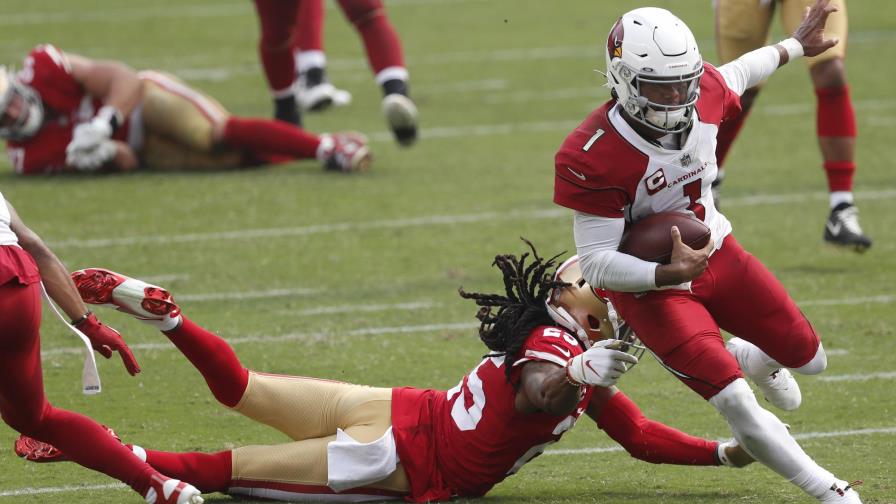 Hopkins guía a Cardinals, que sorprenden 24-20 a 49ers