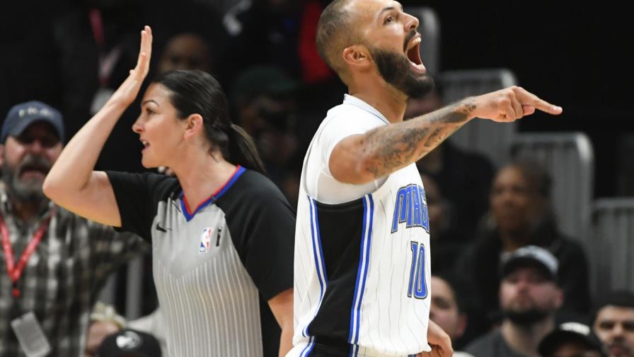Fournier y Gordon aseguran triunfo de Magic ante Hawks Fournier y Gordon aseguran triunfo de Magic ante Hawks