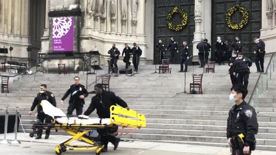 Hombre disparó durante concierto en Nueva York tenía mascarilla con bandera de RD Hombre disparó durante concierto en Nueva York tenía mascarilla con bandera de RD