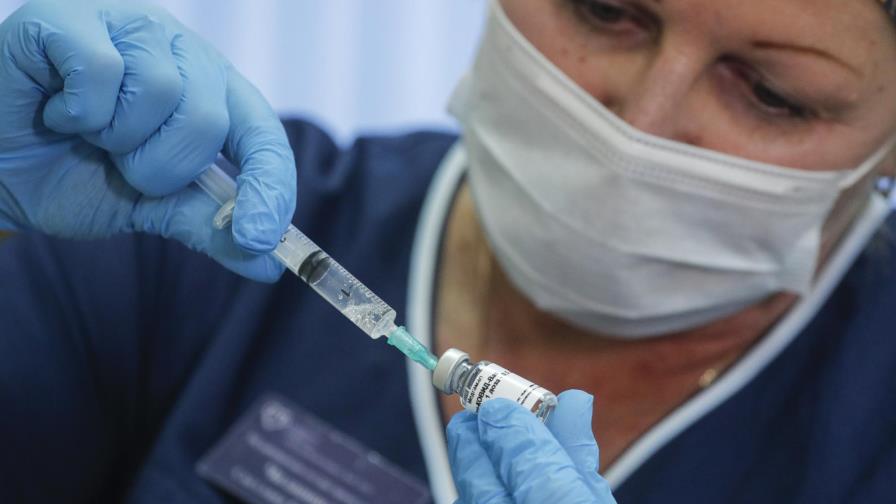 Rusia inicia producción de segunda vacuna anticoronavirus, EpiVacCorona