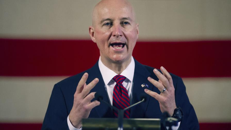 Gobernador de Nebraska defiende envío de policías a Texas Gobernador de Nebraska defiende envío de policías a Texas