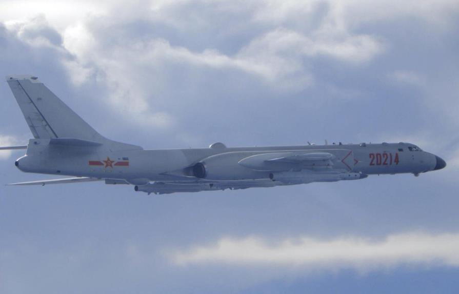 China envía más aviones militares en desafío a Taiwán