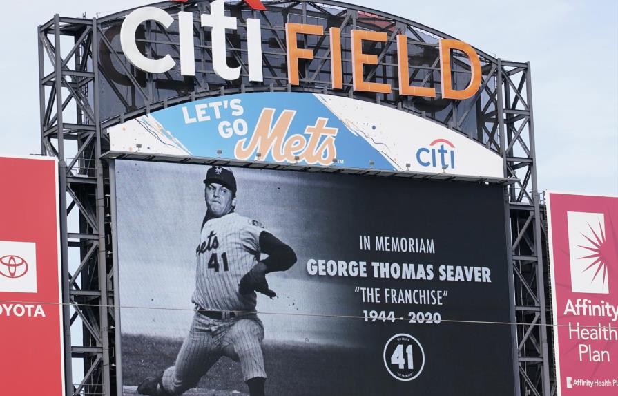 Mets rinden homenaje al fallecido lanzador Tom Seaver