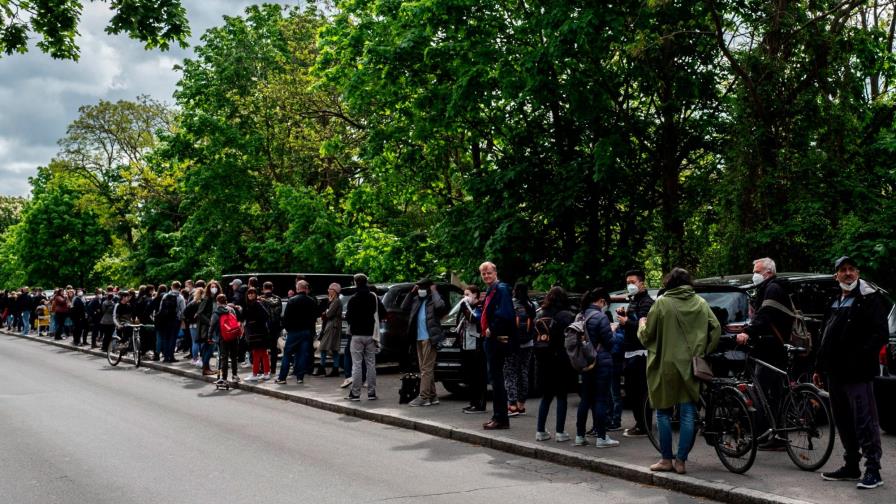 El test de antígenos gratis y la vacuna activan la nueva normalidad alemana