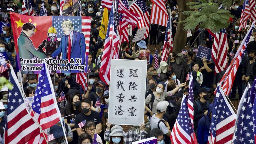 Trump y el Sapo Pepe en las manifestaciones de Hong Kong