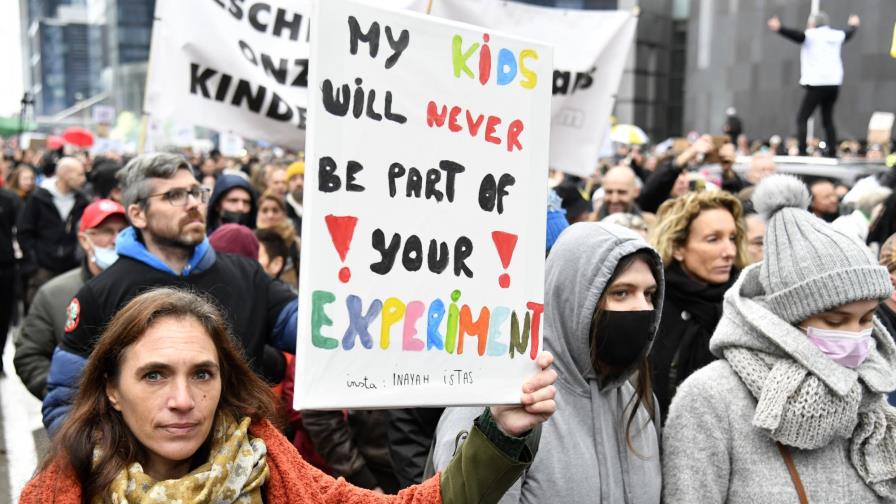 Protestas en Bruselas contra medidas antivirus