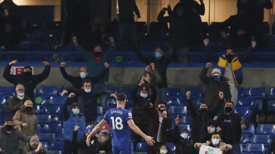 Vuelven hinchas a la Premier; Chelsea y Man U remontan Vuelven hinchas a la Premier; Chelsea y Man U remontan
