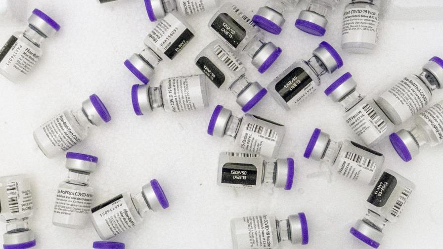 Pfizer pide a FDA ampliar uso de refuerzo de vacuna COVID